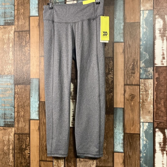 All in motion small gray mid rise Capri leggings - Picture 3 of 13